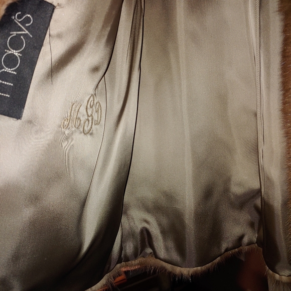 Macys Coat - Picture 4 of 8